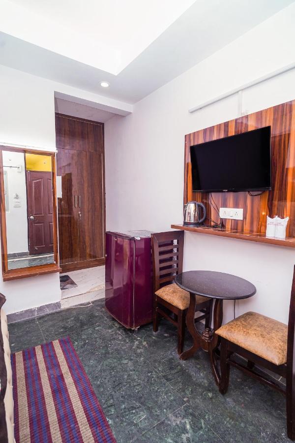 Golden Residency Hotel New Delhi Exterior foto