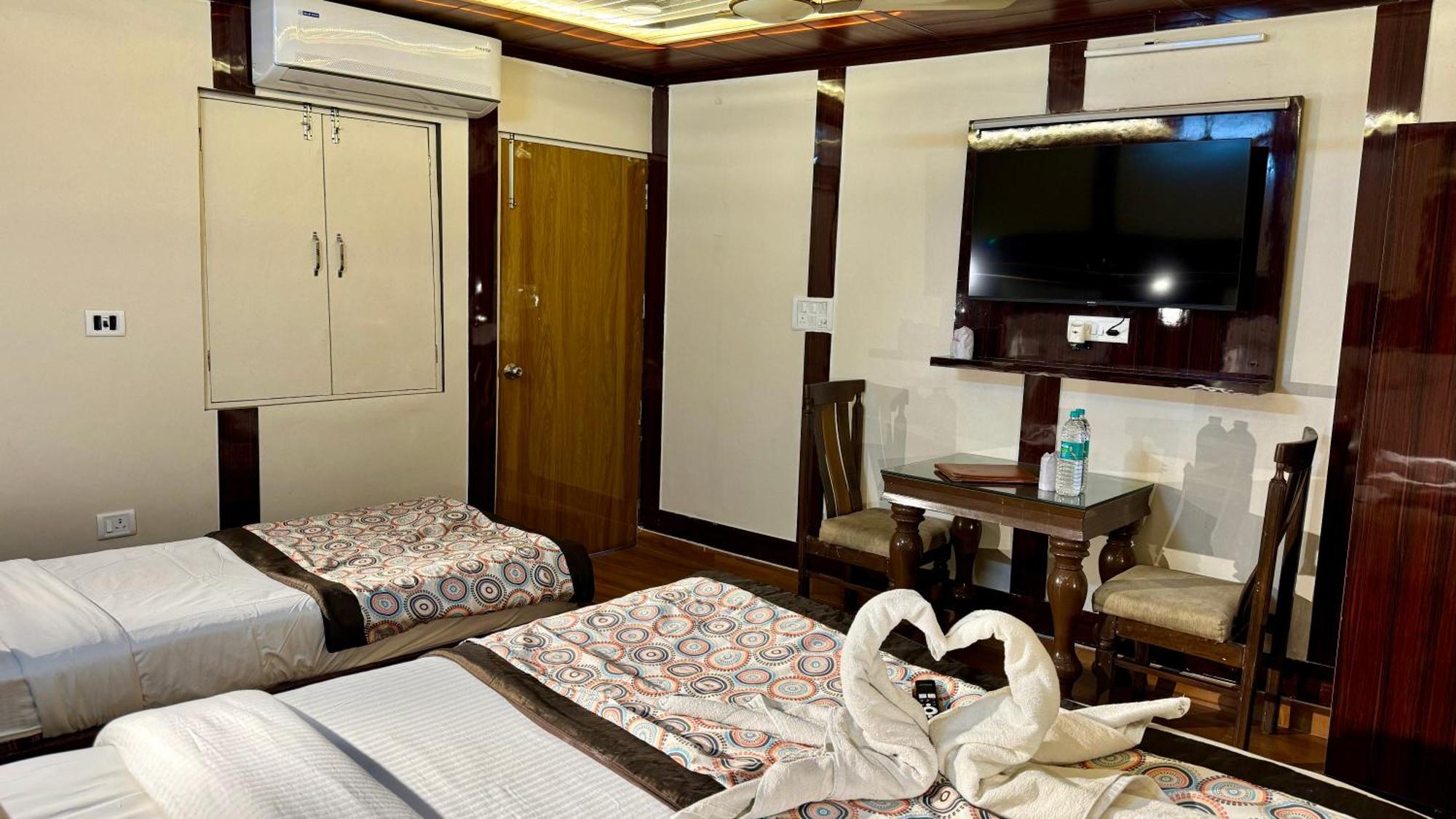 Golden Residency Hotel New Delhi Exterior foto