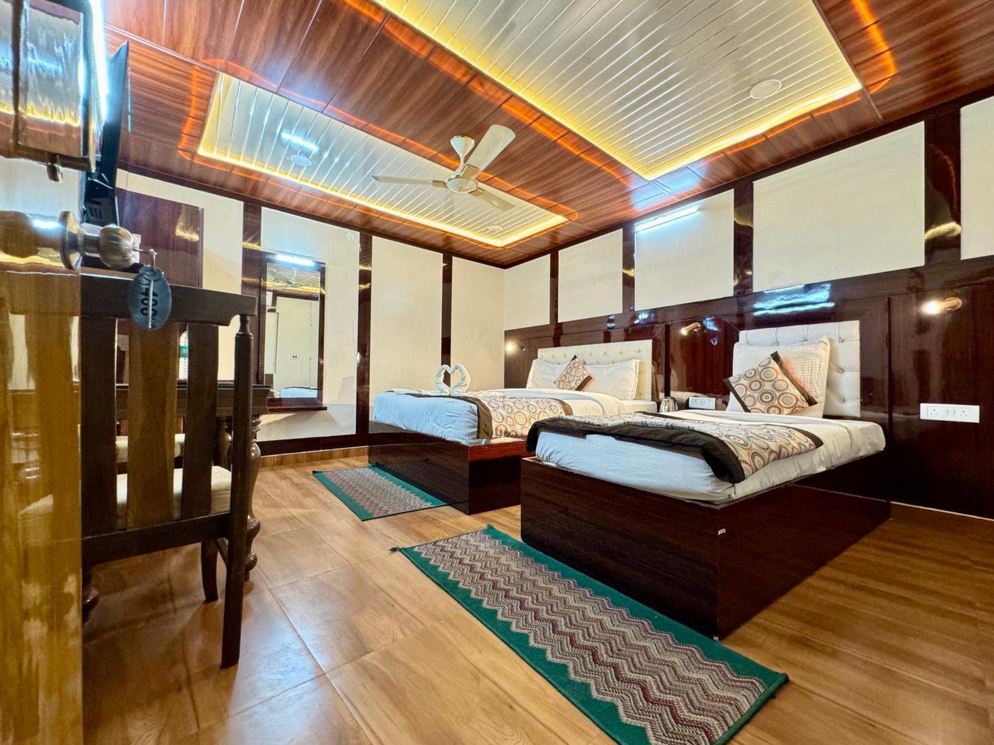 Golden Residency Hotel New Delhi Exterior foto
